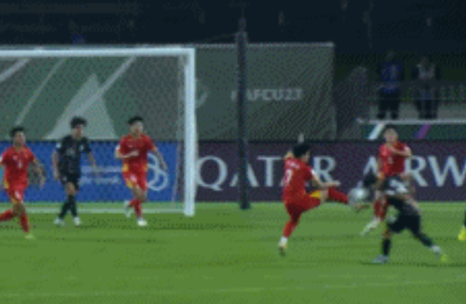 世界杯直播下载-阮庭北险酿大祸！禁区解围险送点，VAR立功，越南逃过一劫